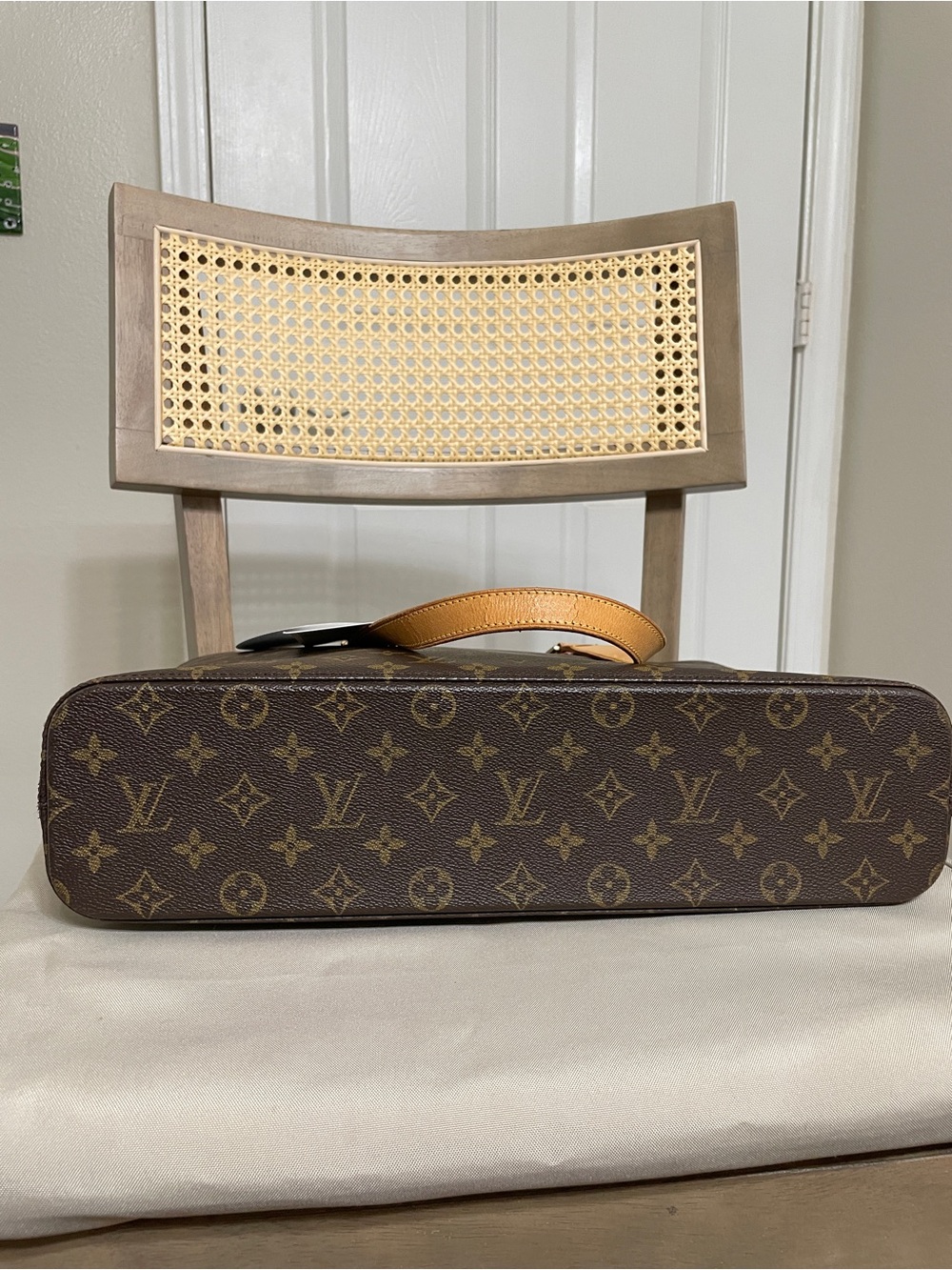 Louis Vuitton Luco Monogram Tote Bag - Picture 5 of 10